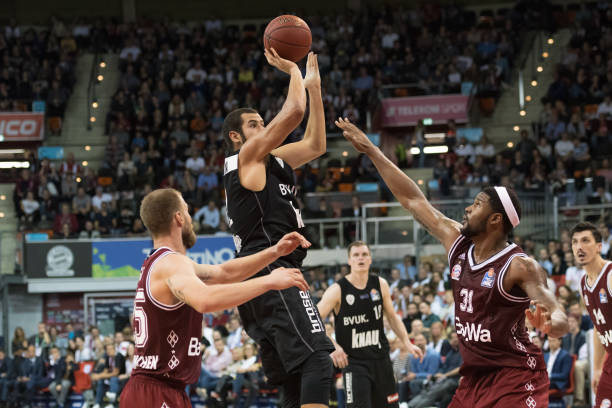 不满甚至愤 不满甚至愤