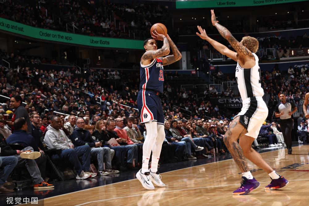 在持球推进 在持球推进