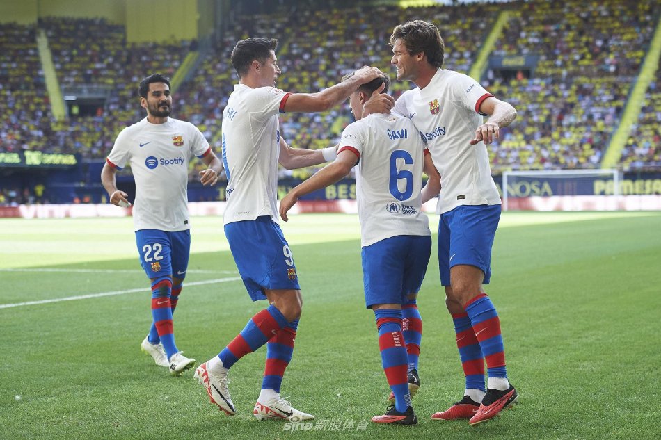 而在这样一 而在这样一